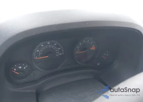 2016 Jeep Patriot Latitude z USA, uszkodzony, nr VIN 1C4NJRFB9GD638072